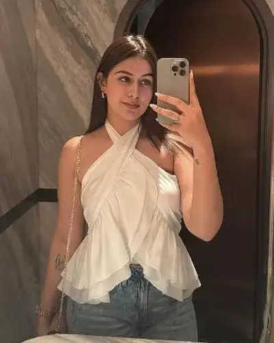 Call Girl Rhenak